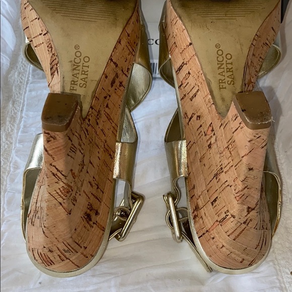 Franco Sarto Gold Heel - Picture 6 of 8